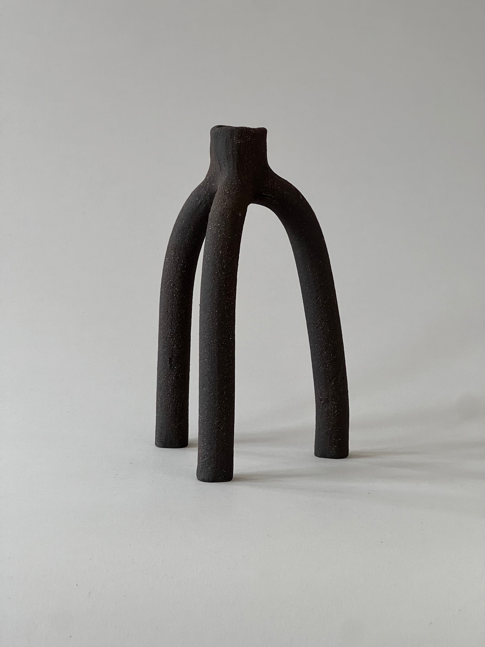 Ljusstake RÅ svart 22 cm