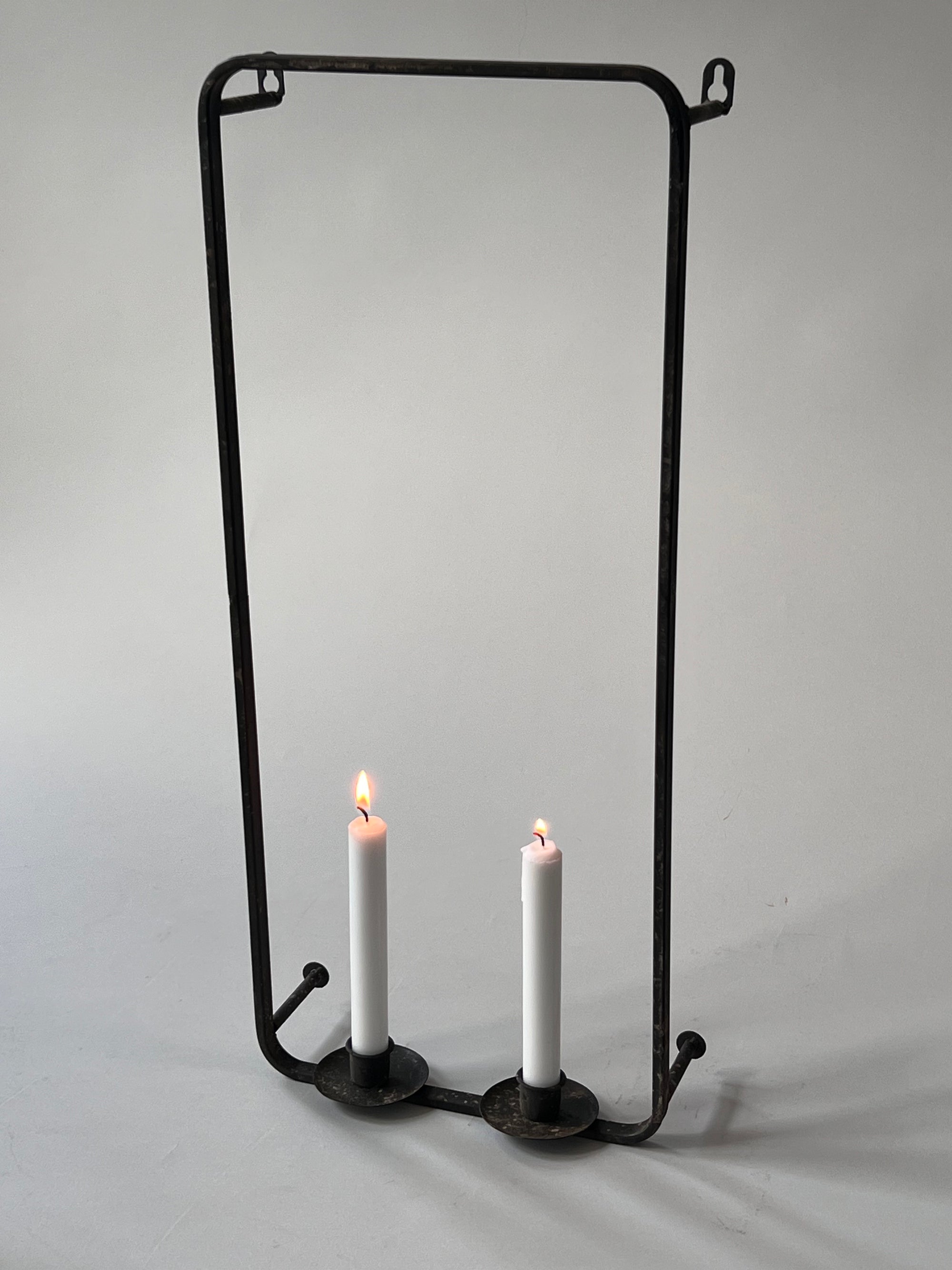 Väggljusstake för 2 ljus