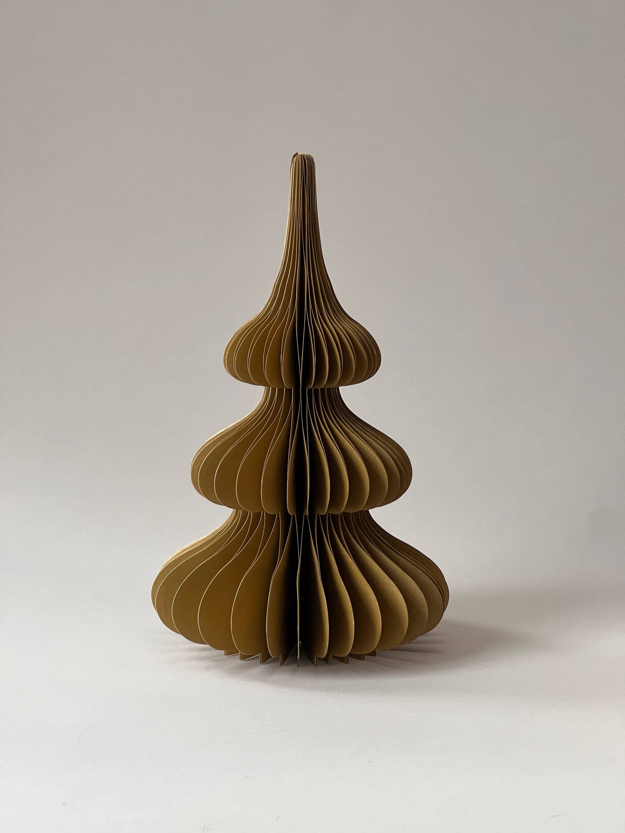 Honeycomb Pappersgran Tree Spruce Ochre 30 cm