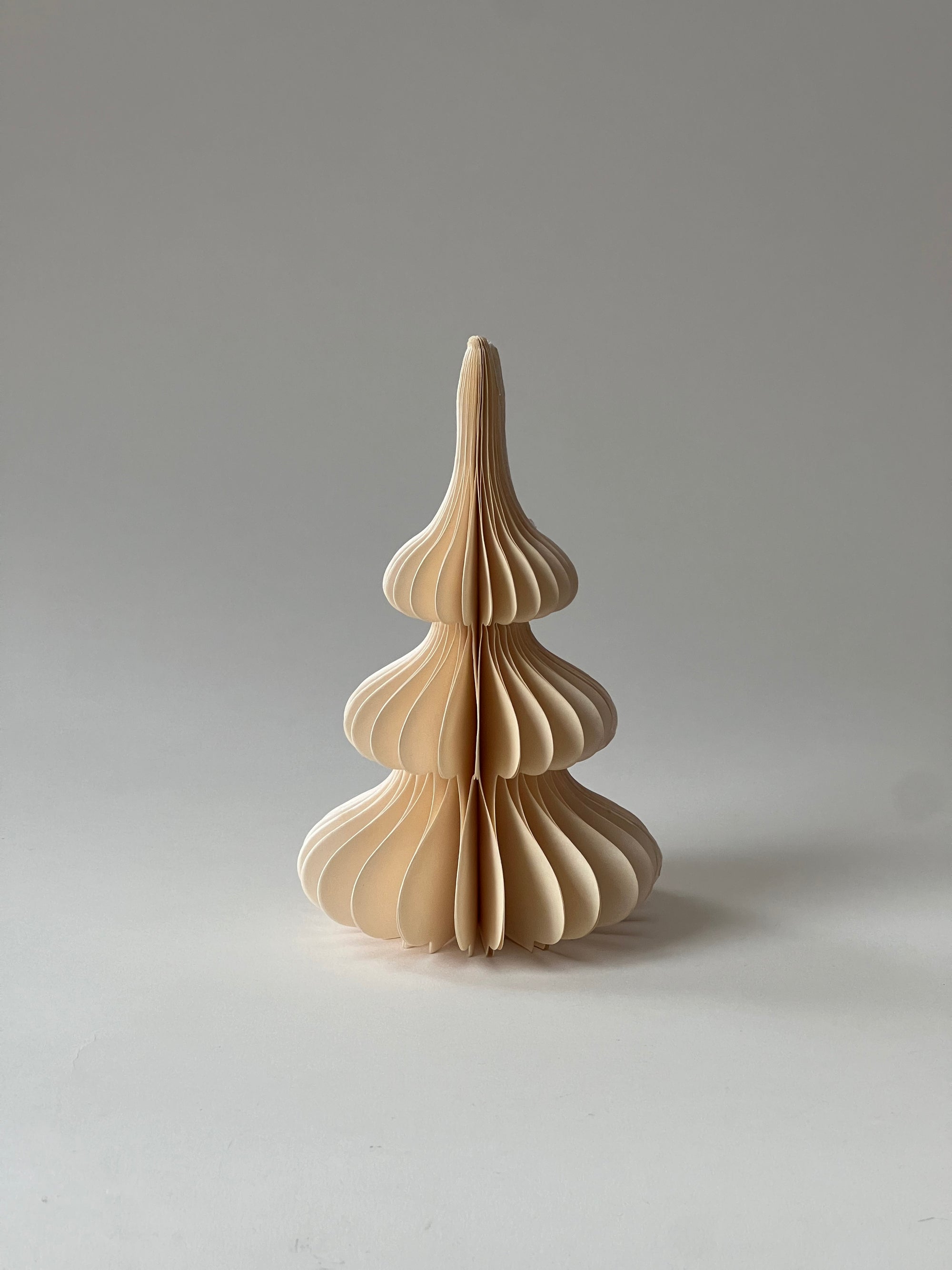 Honeycomb Pappersgran Tree Spruce Shell 20 cm