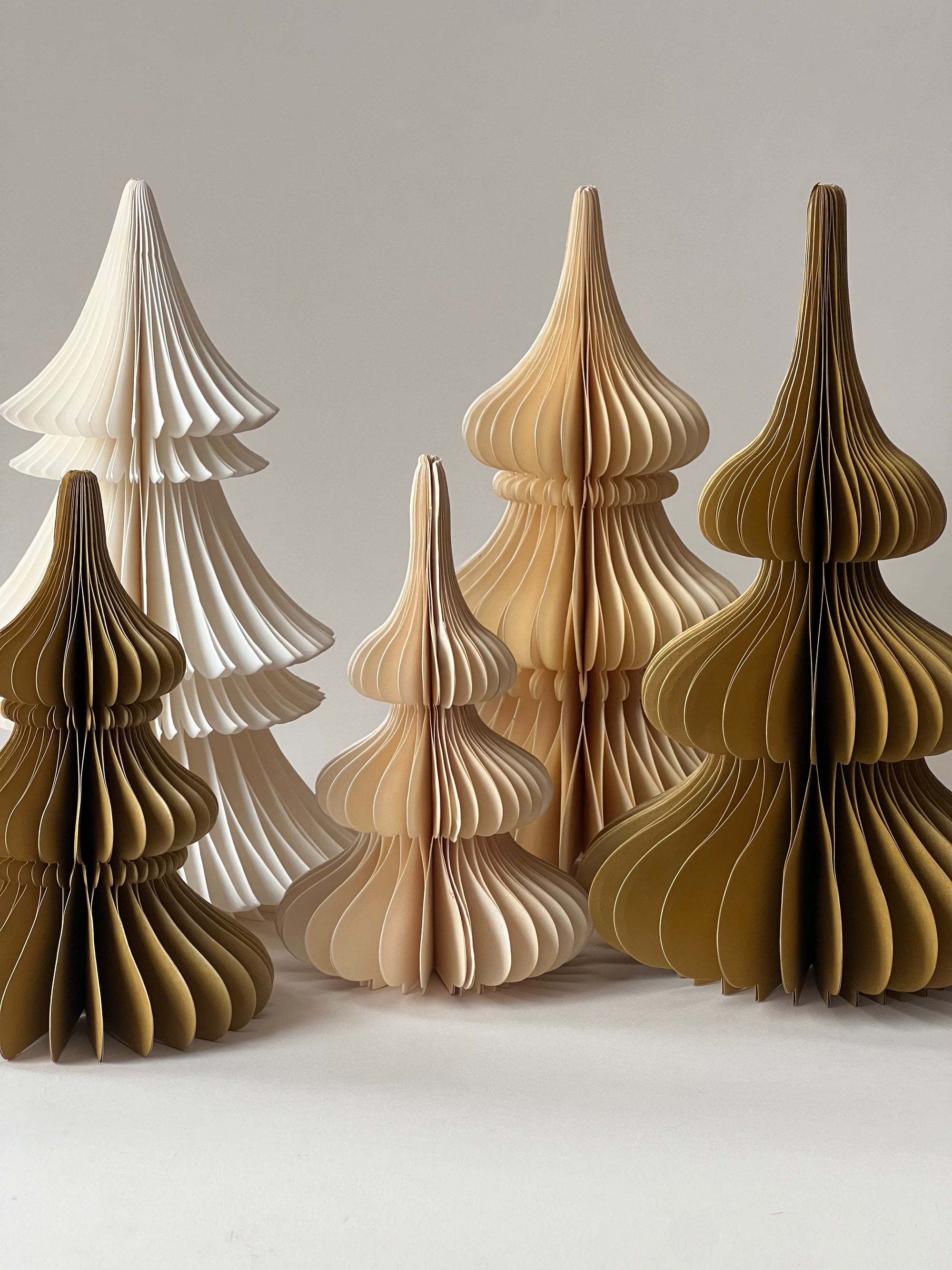 Honeycomb Pappersgran Tree Spruce Ochre 30 cm